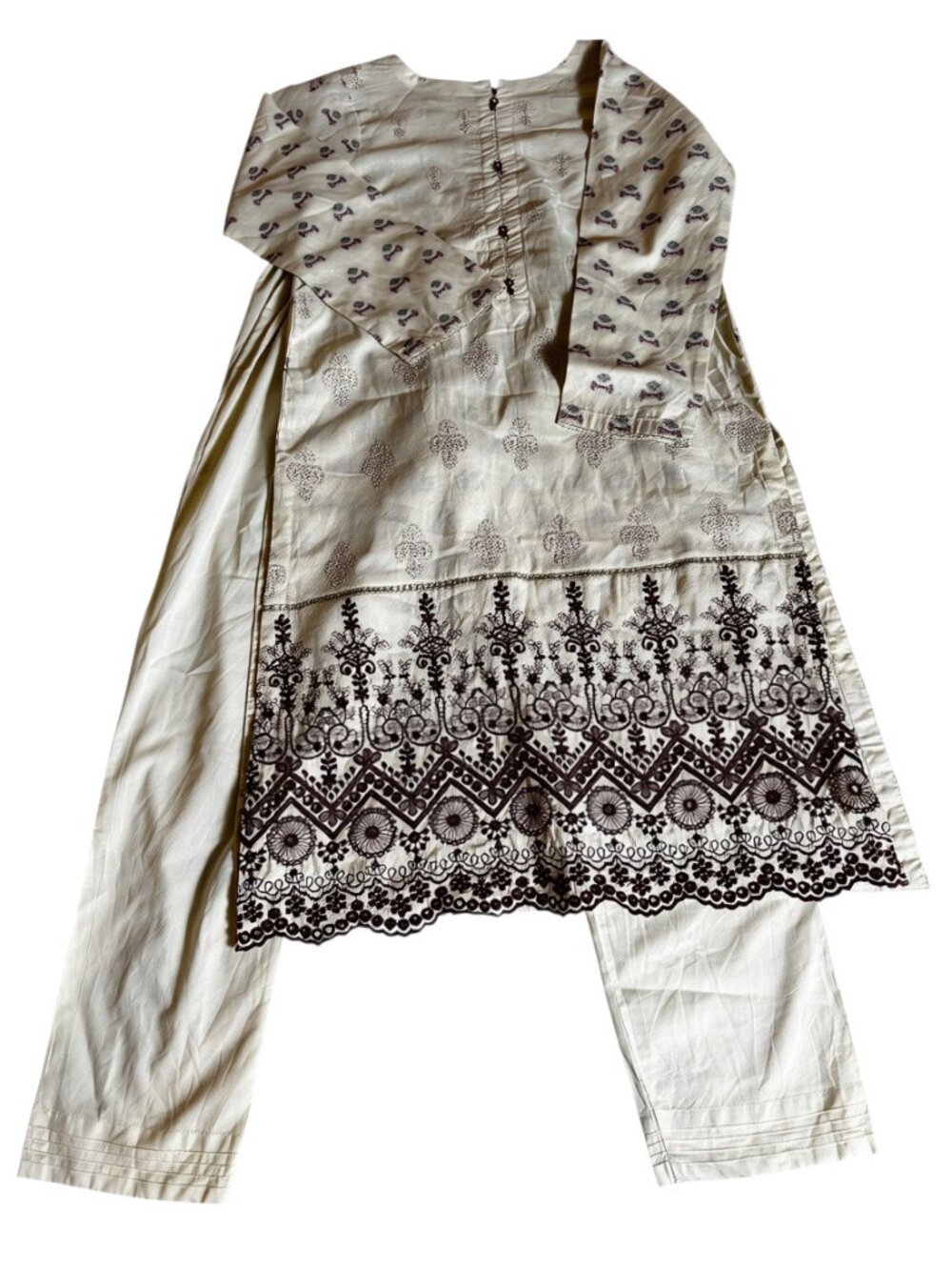 BONANZA SATRANGI Chikankari Pale Yellow Embroidered Two-Piece Set Size 8